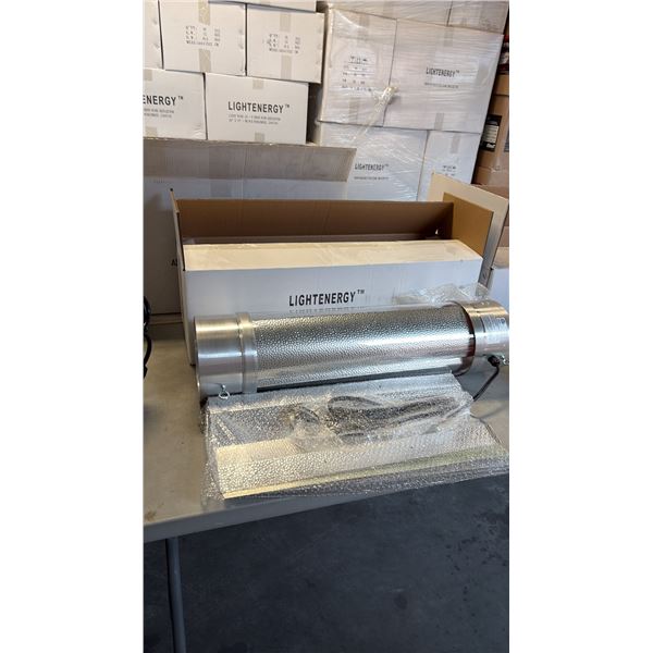 PALLET OF LIGHT TUBE 1 UNIVERSAL-8" GLASS TUBE (344762) 44 BOXES