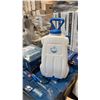 Image 2 : PALLET OF RAINMAKER 4 GALLON BATTERY POWERED BACKPACK PUMP SPRAYER AND MORE