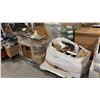 Image 1 : 2 PALLETS OF ASSORTED LIGHTING SUPPLIES AND GROW TRAYS