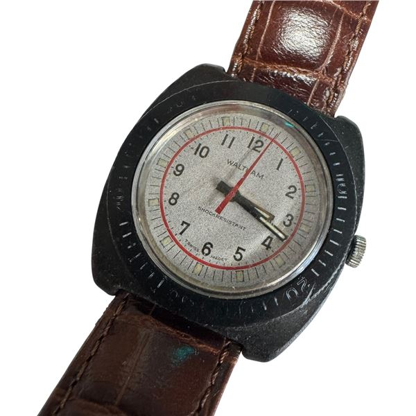 Vintage Waltham B397 Shock Resistant Watch with Leather Strap * Hard Plastic Case