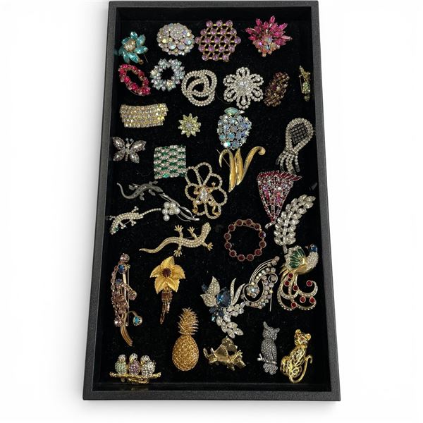 30 Vintage Brooches * Wide Variety of Materials * Display tray not included