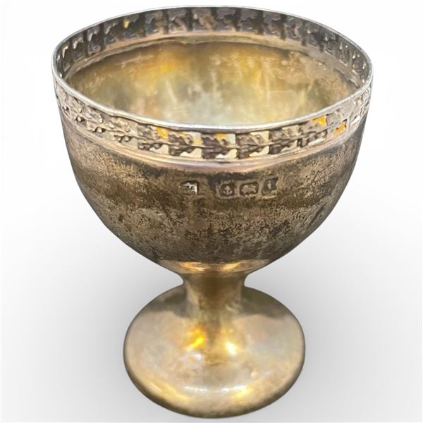 Vintage Sterling Silver Egg Cup  * British Hallmarks * Weight: 26.6 grams