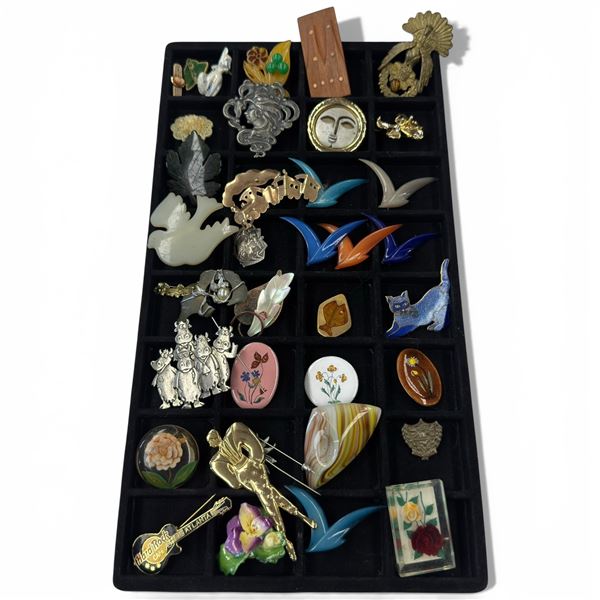 30 Vintage Brooches - Wide Variety of Styles and Materials - Display Tray Not Included