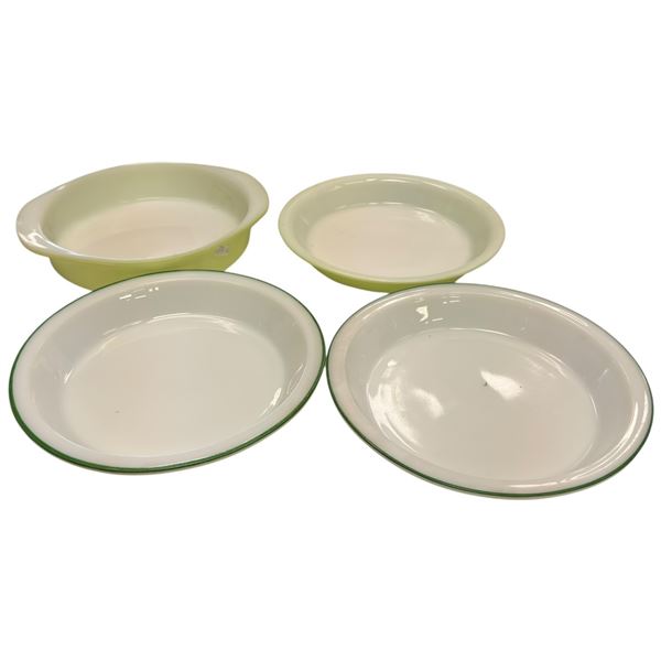 Set of Pyrex Bakeware - 909, Two 2209 Pie Plates, and 221 Utility Dish