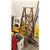Image 4 : 2 LARGE YELLOW EQUIPMENT STAIRS, FOLDING STEP STOOL, WOODEN ALLRIGHT 5' LADDER, SPILL CONTAINMENT