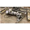Image 1 : DYNAMIX 5510G INDUSTRIAL CLAMP-MOUNTED MIXER WITH STAND