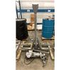 Image 2 : DYNAMIX 5510G INDUSTRIAL CLAMP-MOUNTED MIXER WITH STAND