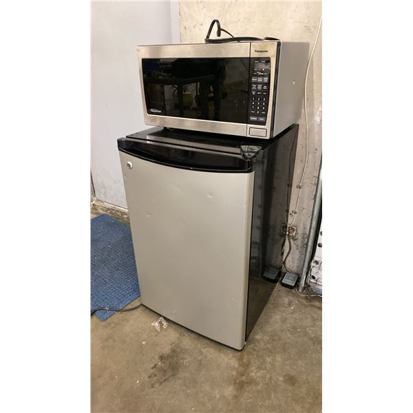 G.E BLACK WITH GREY FRONT COMPACT BAR FRIDGE & PANASONIC MICROWAVE