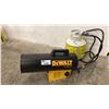 Image 1 : DEWALT 125,000 BTU PROPANE HEATER WITH PROPANE TANK