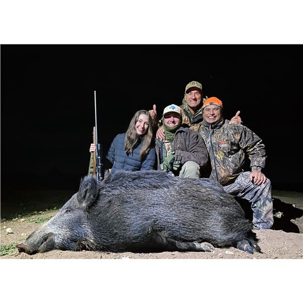 5 DAY ACCOMMODATION FOR 2 HUNTERS 1 WILDBOAR TROPHY FEE PER HUNTER & Golden Dorado Fishing