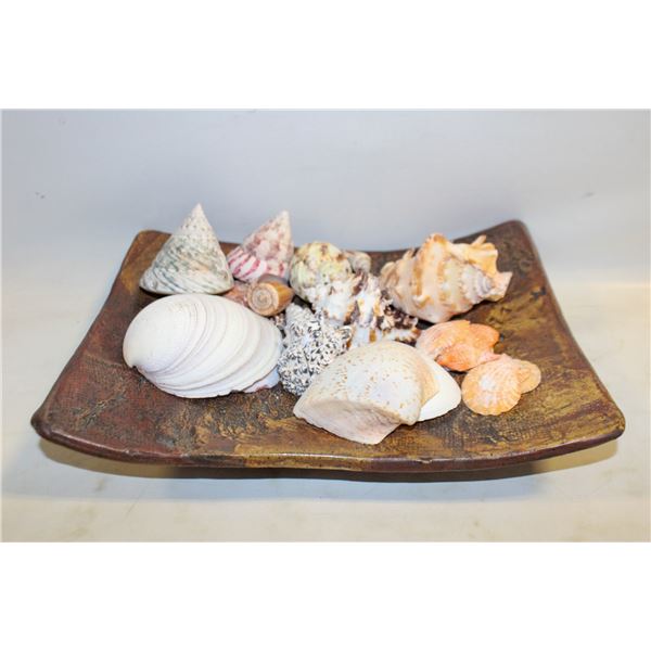 HANDMADE POTTERY SLAB TRAY W/FEET