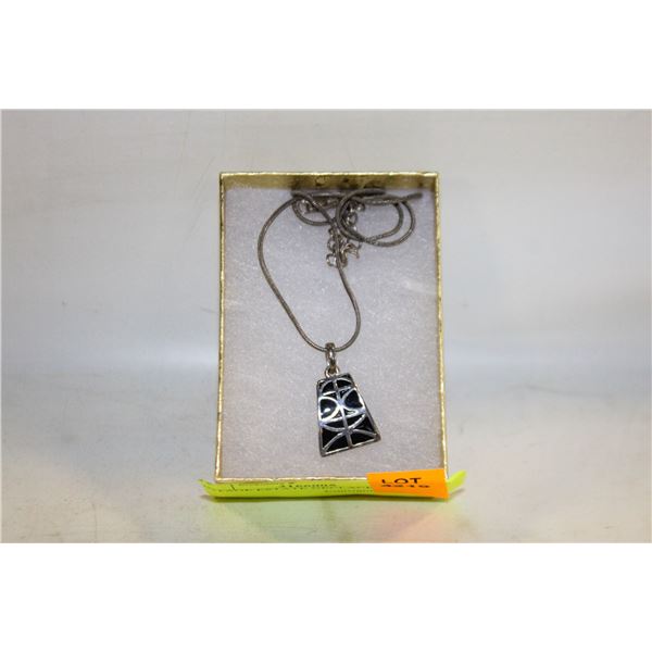 VINTAGE ESTATE NECLACE