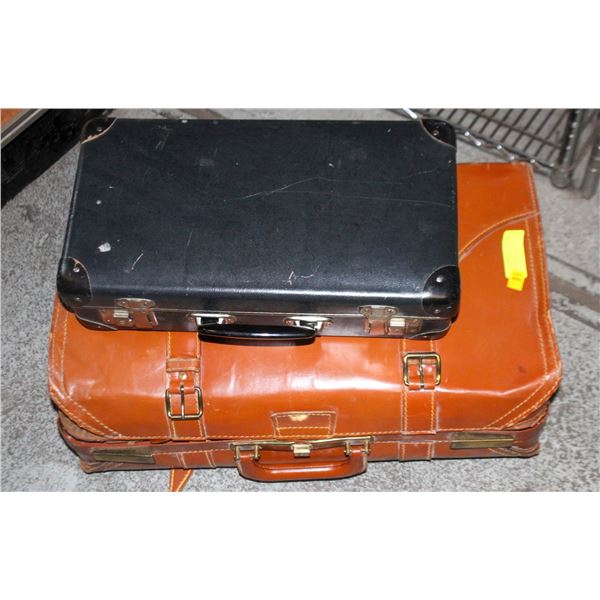 2 ANTIQUE SUITCASES TOGETHER-ESTATE