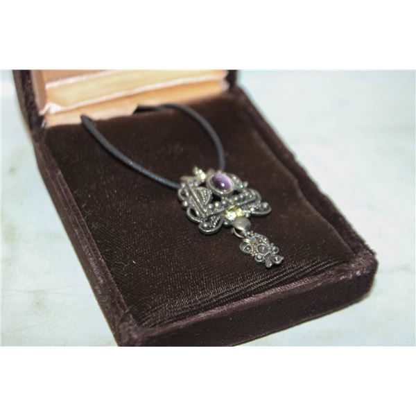 ESTATE STAR SAPPHIRE NECKLACE IN BOX-ESTATE