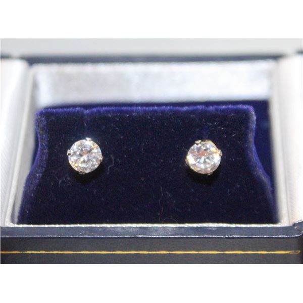 ESTATE SOLITAIRE EARRINGS IN BOX-ESTATE