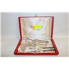 Image 1 : ESTATE BIRKS VINTAGE HALLMARKED CUTLERY IN BOX