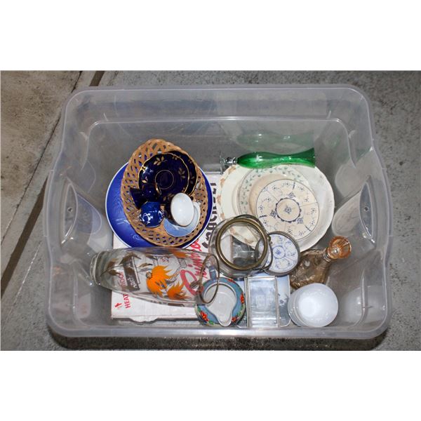 MILK GLASS/ANTIQUE/COLLECTABLE PORCELAIN