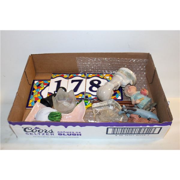 FLAT OF ESTATE DECOR INCLUDING