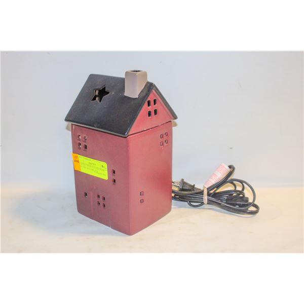 SCENTSY "NO PLACE LIKE HOME" ELECTRIC WAX MELTER