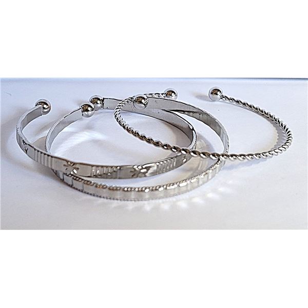 6) LOT OF 3 COORDINATING OPEN ENDED