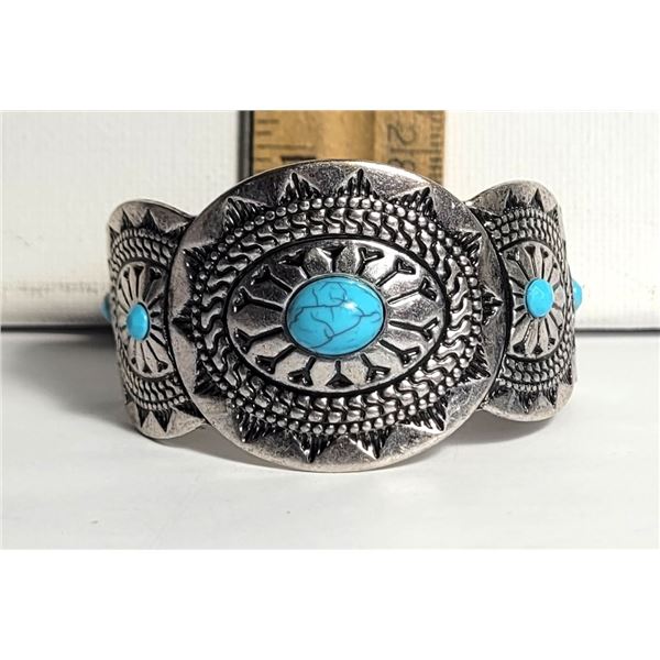 8) SOUTHWEST STYLE OPEN ENDED SILVER TONE