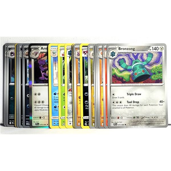 5) LOT OF 25 STAGE 1 POKEMON CARDS