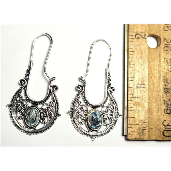 16) SILVER TONE WITH BLUE TOPAZ LIKE CRYSALS