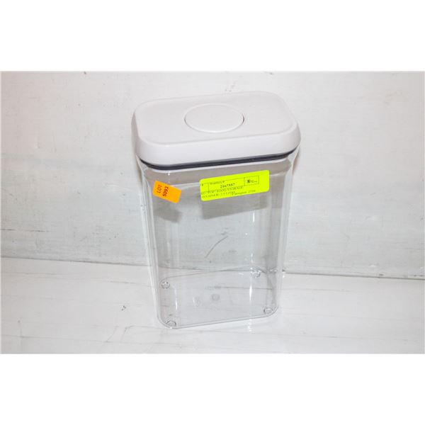 OXO "POP" FOOD STORAGE CONTAINER- 2.5 LITRE