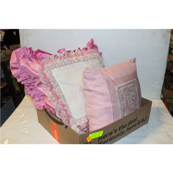 VINTAGE HANDMADE CROCHET/EMBROIDERY PILLOWS