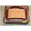 Image 1 : BASKETS ASSORTED LOT