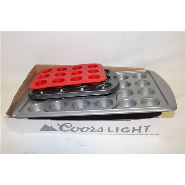 BAKING TRAYS- ASSORTED LOT