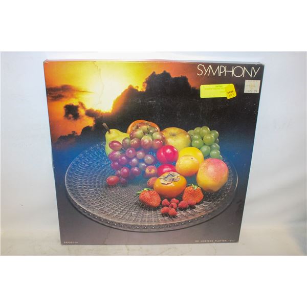 GLASS 15" SERVING TRAY IN BOX