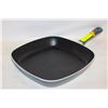 Image 1 : T-FAL NON STICK 10" SKILLET- NEW