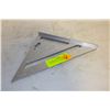 Image 1 : MASTERCRAFT ALUMINUM 90 DEGREE RAFTER SQUARE
