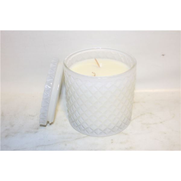 SEA & SAND CLASSIC LINEN JAR CANDLE- NEW