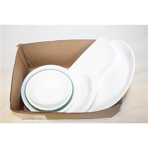 CORELLE/CORNING SERVING DISHES- BOX LOT