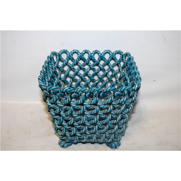 TUSCATTI WOVEN CERAMIC 9" BOWL- NEW IN BOX