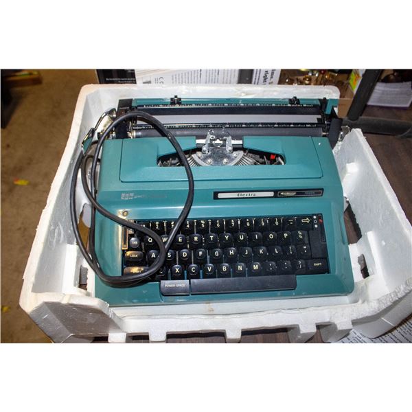VINTAGE SMITH CORONA ELECTRA TYPEWRITER IN BOX