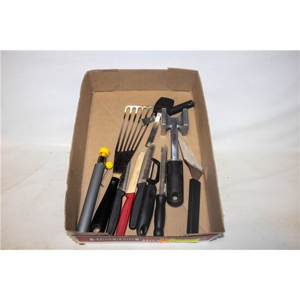 KITCHEN UTENSILS/GADGETS- BOX LOT ASSORTED