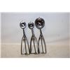 Image 1 : STAINLESS SPRING LOADED ICE CREAM SCOOPS