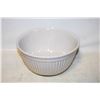 Image 1 : WILLIAMS SONOMA 10" CERAMIC BREAD BOWL