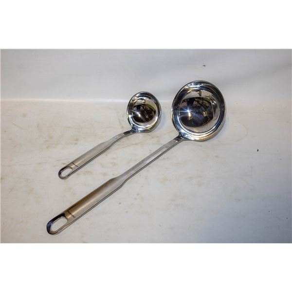 PADERNO STAINLESS SERVING LADLE/SPOON