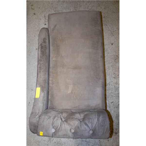 PRINCESS STYLE LOUNGE DOG BED