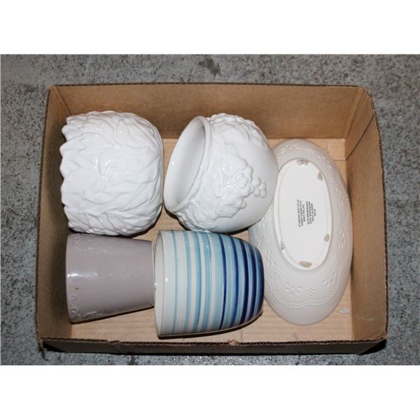 PLANT POTS- BOX LOT ASSORTED
