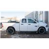 Image 4 : BAILIFF SEIZED: 2023 DODGE RAM 1500 CLASSIC HEMI 5