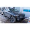 Image 2 : BAILIFF SEIZED: 2020 JEEP GRAND CHEROKEE LAREDO 4D