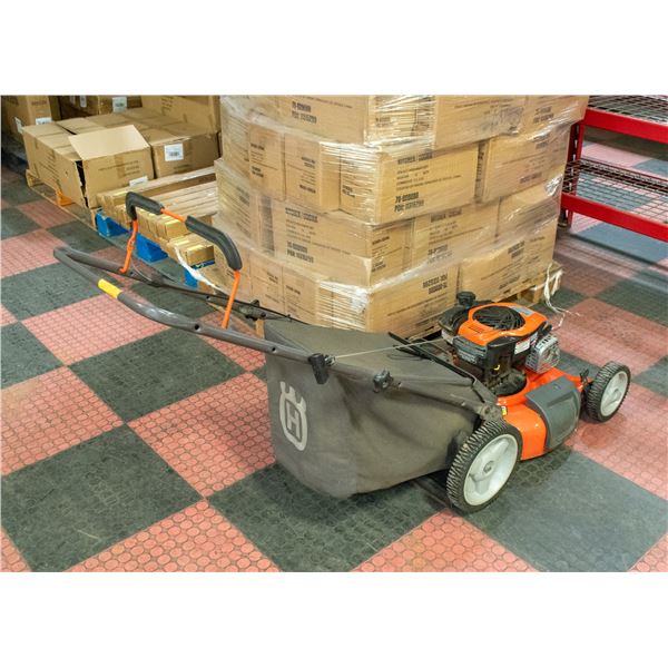 HUSQVARNA GAS LAWNMOWER WITH BAG