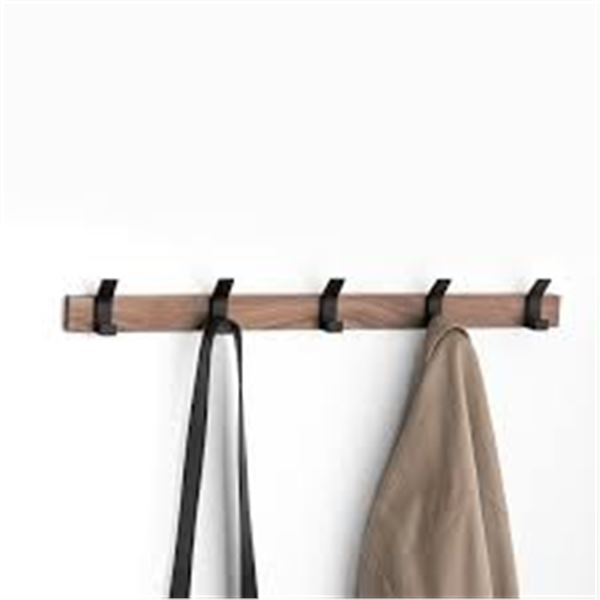 NEW 2PK RICHELIEU 5 HOOKS ON BOARD