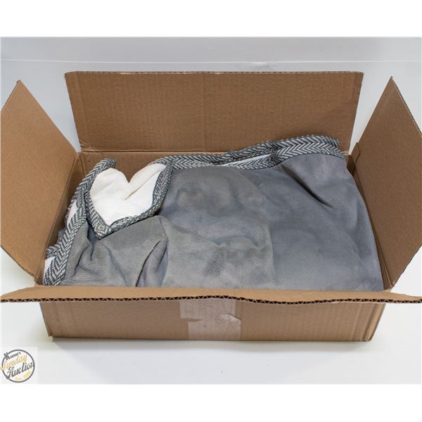 KOOLABURRA CANDICE THROW BLANKET