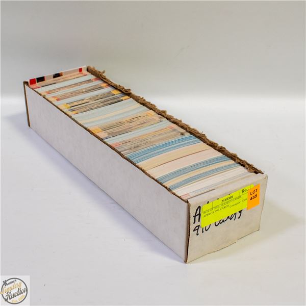 BOX OF NHL HOCKEY CARDS APPROX 990 CARDS